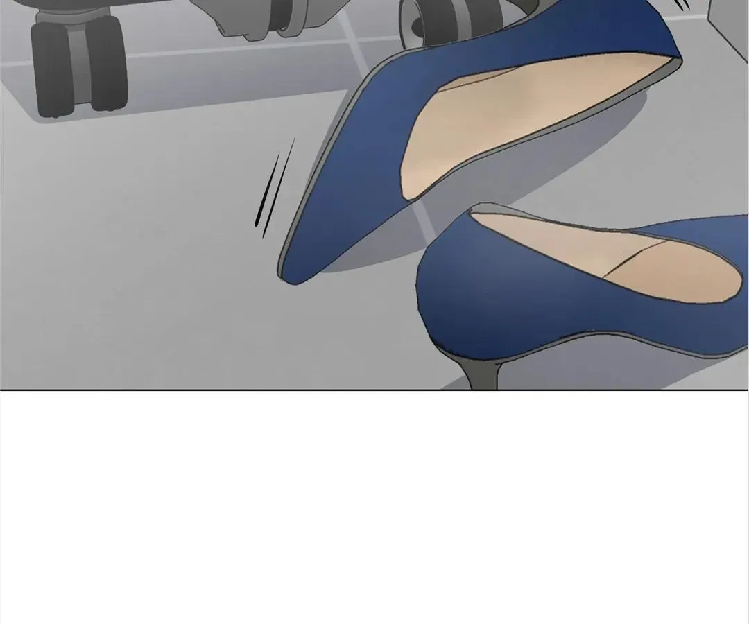 A Cross-Dresser's Triple Proposal Chase Chapter 18 page 12 - 