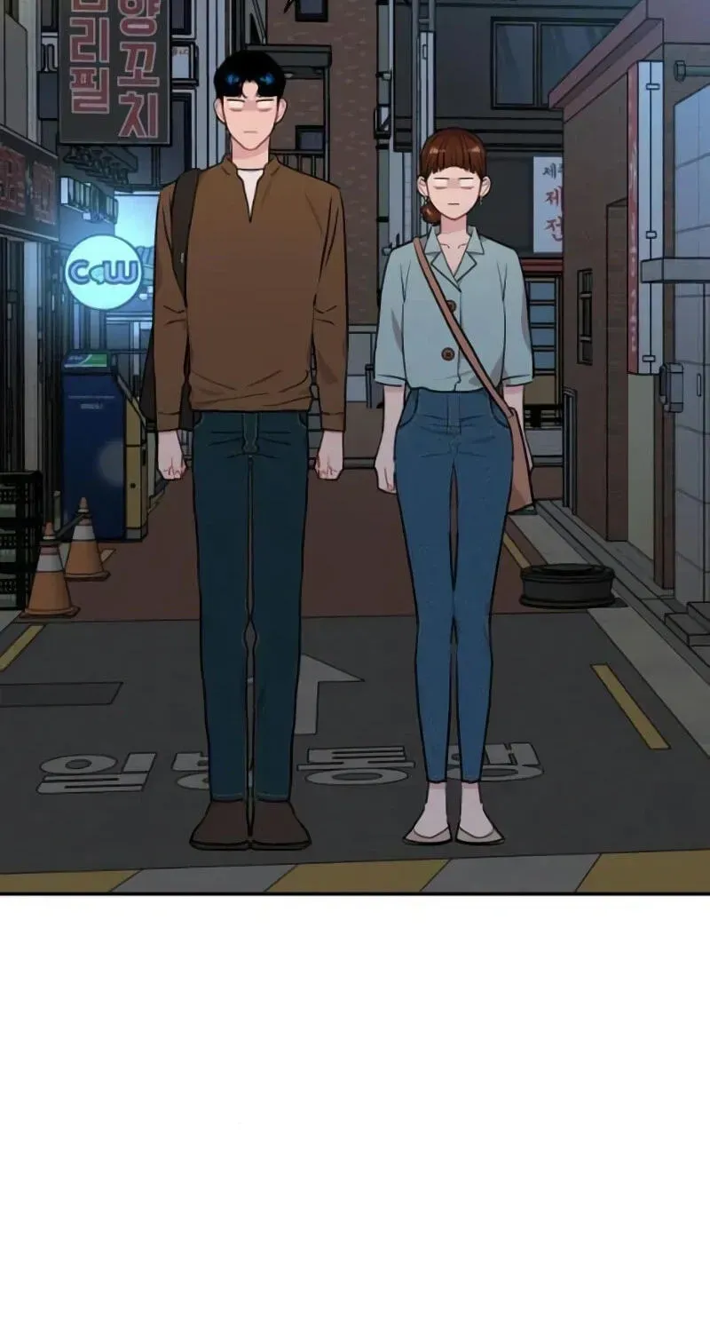 Read Awkward Relationship chapter 13 image 33 on Lezhin