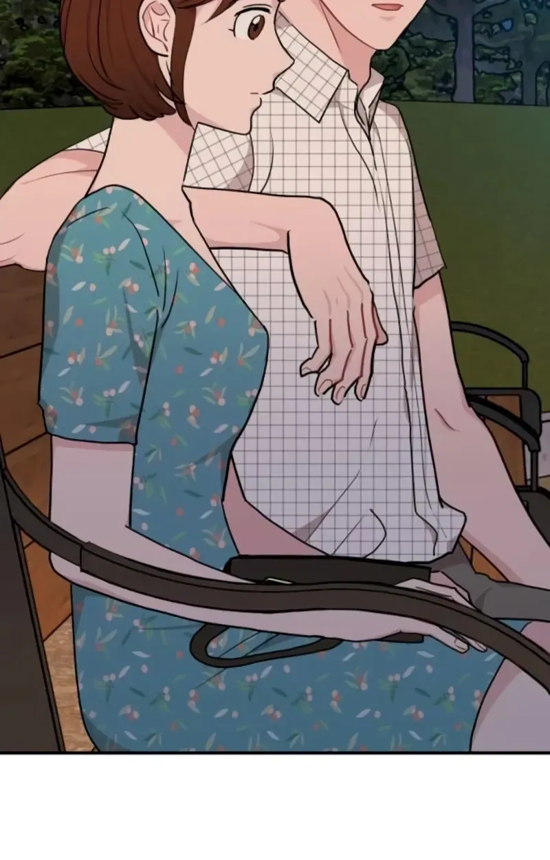 Read Awkward Relationship chapter 16 image 29 on Lezhin