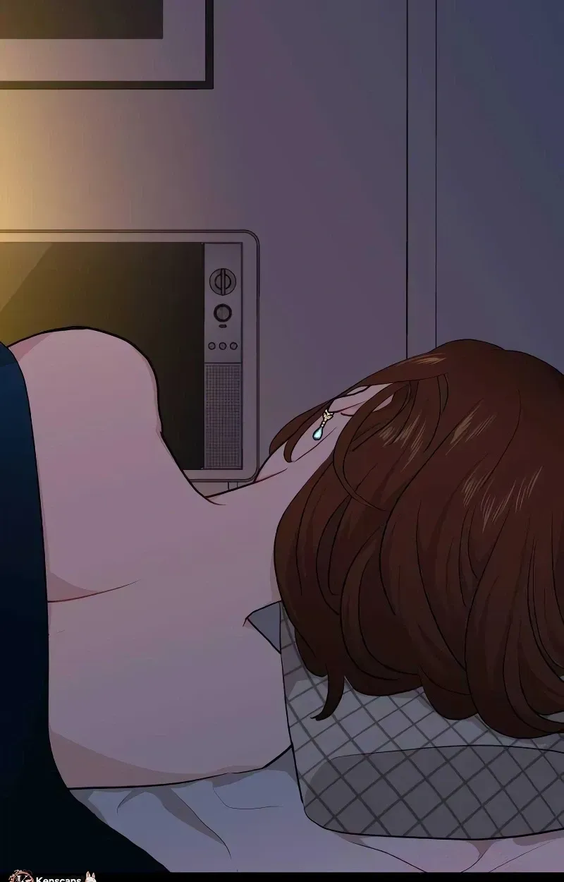 Read Awkward Relationship chapter 17 image 26 on Lezhin