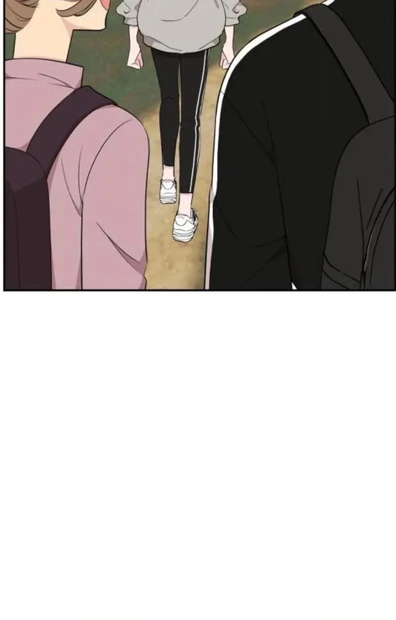 Read Awkward Relationship chapter 31 image 19 on Lezhin