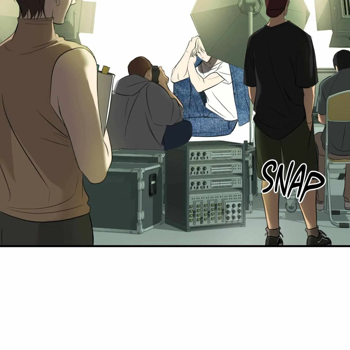 Read Backlight chapter 54 image 4 on Lezhin