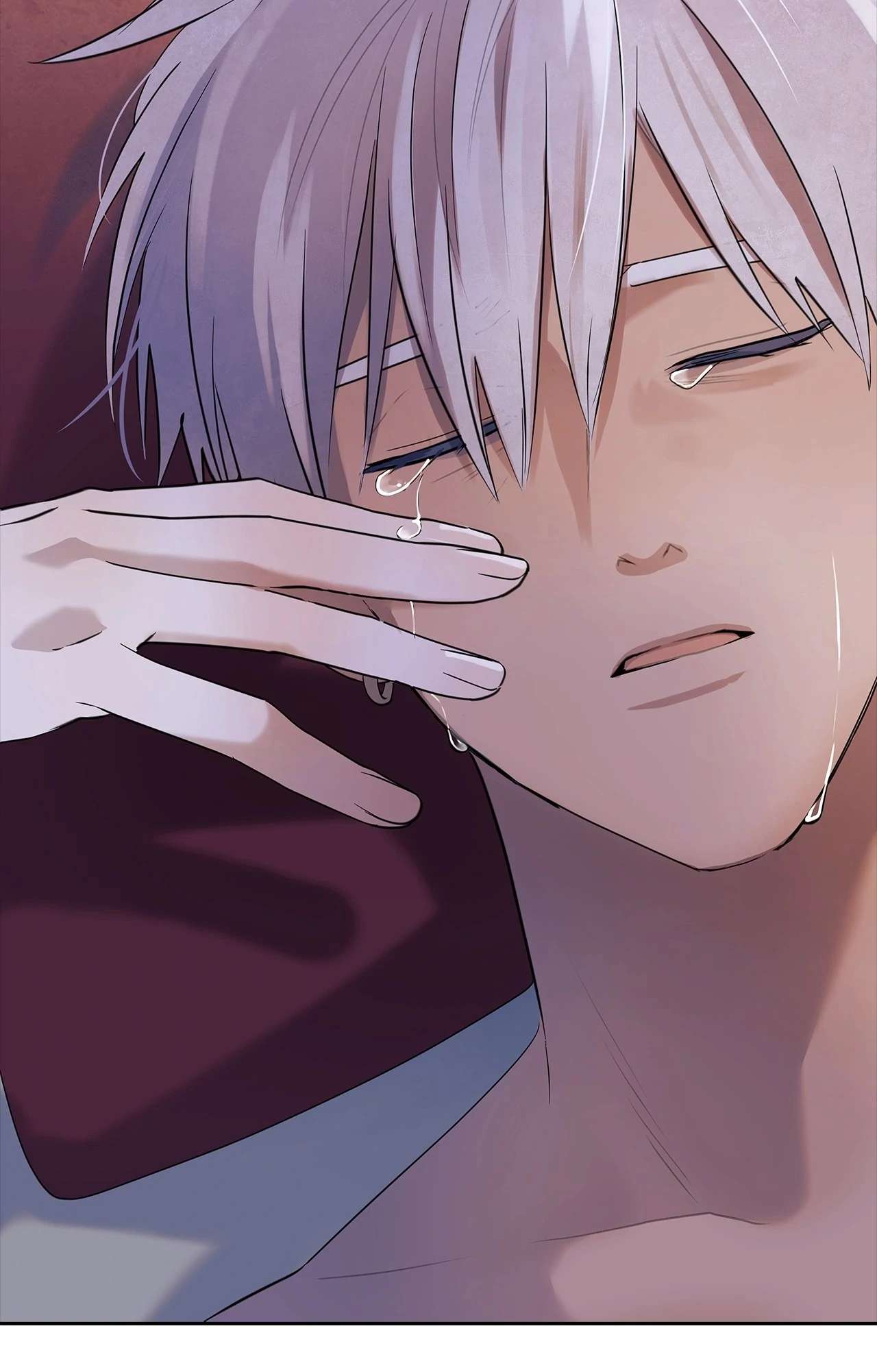 Read Bloody Moon chapter 43 image 40 on Lezhin