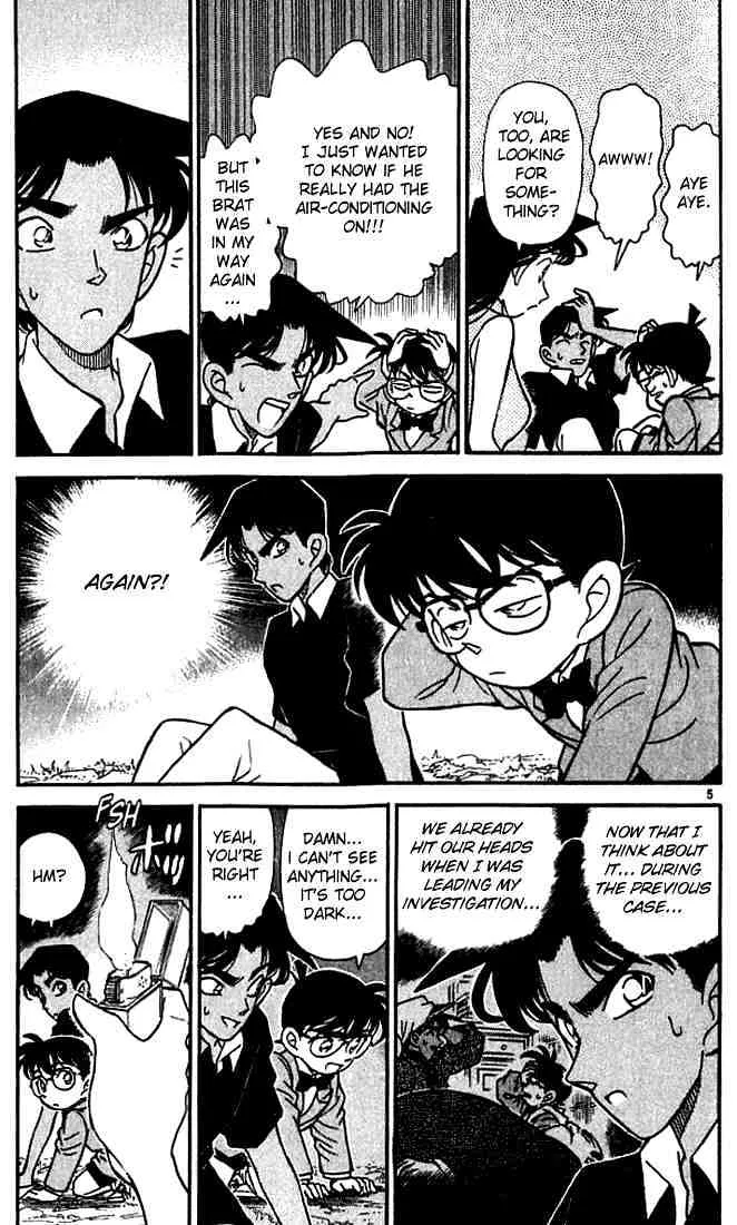Read Detective Conan chapter 118 image 4 on Lezhin