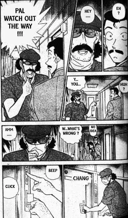 Read Detective Conan chapter 215 image 3 on Lezhin