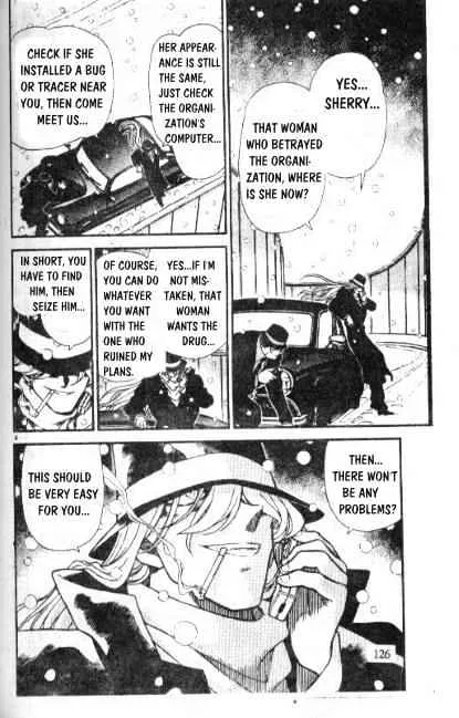 Read Detective Conan chapter 239 image 3 on Lezhin