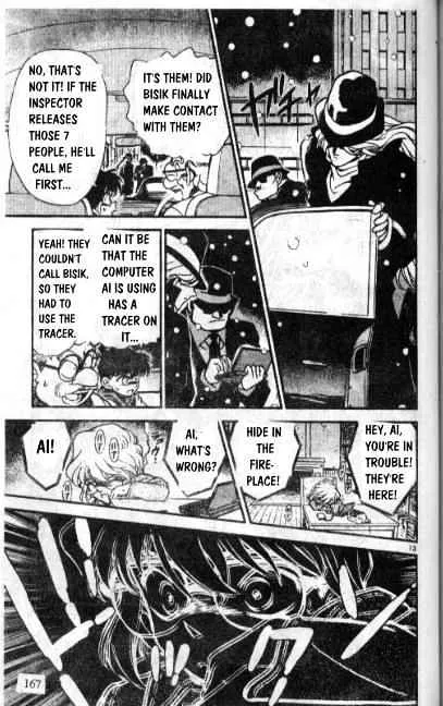 Read Detective Conan chapter 241 image 12 on Lezhin