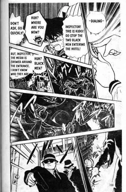 Read Detective Conan chapter 241 image 13 on Lezhin