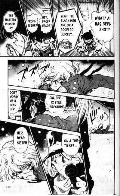 Read Detective Conan chapter 242 image 4 on Lezhin