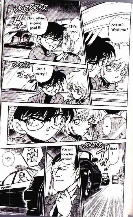 Read Detective Conan chapter 327 image 10 on Lezhin