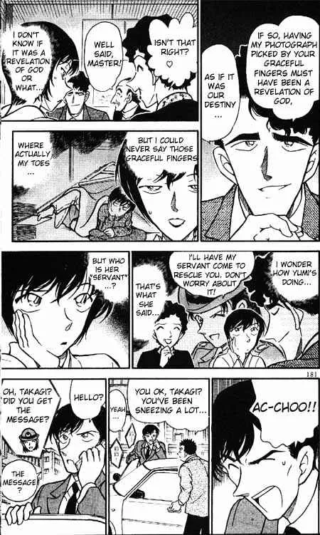 Read Detective Conan chapter 328 image 8 on Lezhin