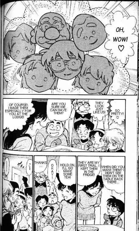 Read Detective Conan chapter 335 image 1 on Lezhin