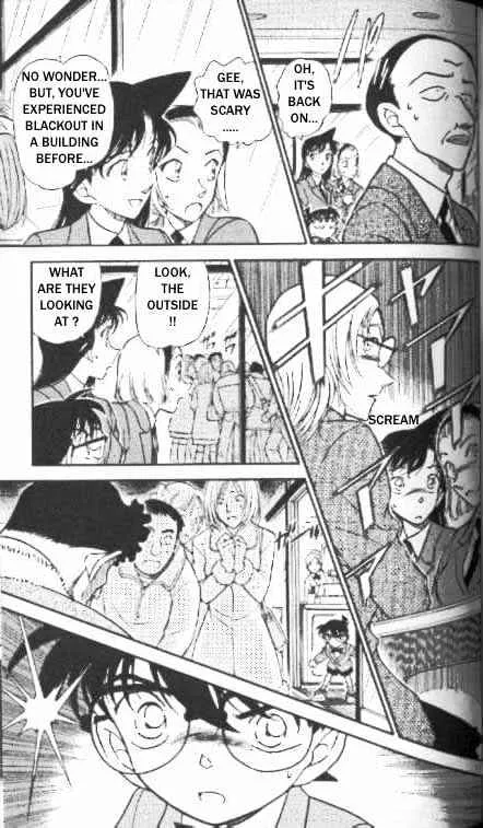 Read Detective Conan chapter 338 image 10 on Lezhin