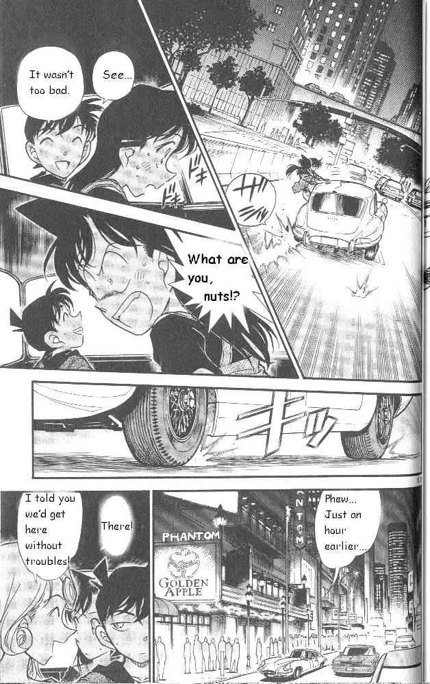 Read Detective Conan chapter 350 image 12 on Lezhin