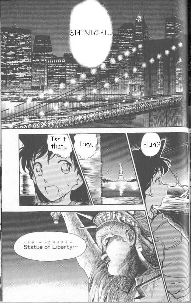 Read Detective Conan chapter 350 image 4 on Lezhin