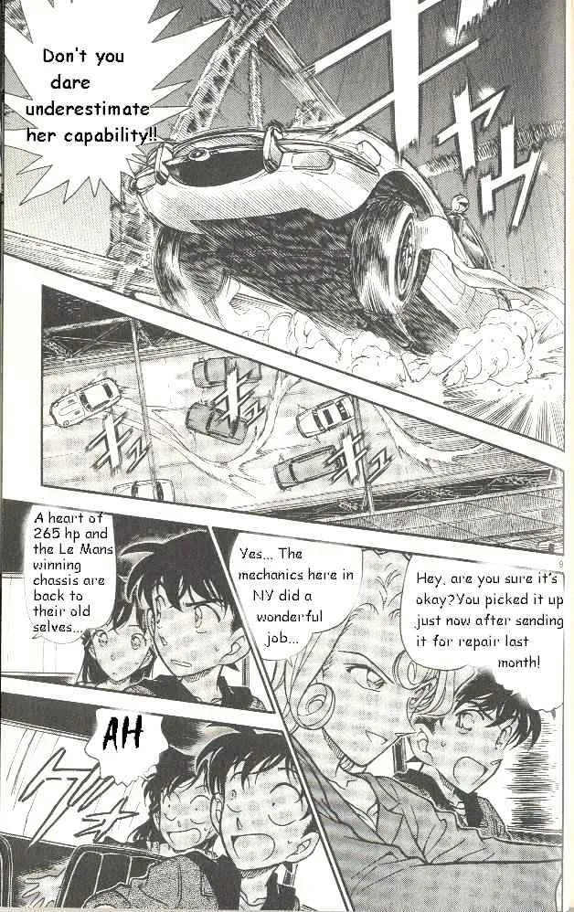 Read Detective Conan chapter 350 image 8 on Lezhin