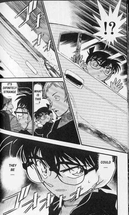 Read Detective Conan chapter 381 image 15 on Lezhin