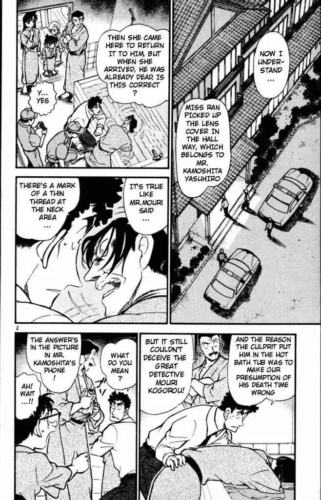 Read Detective Conan chapter 402 image 1 on Lezhin