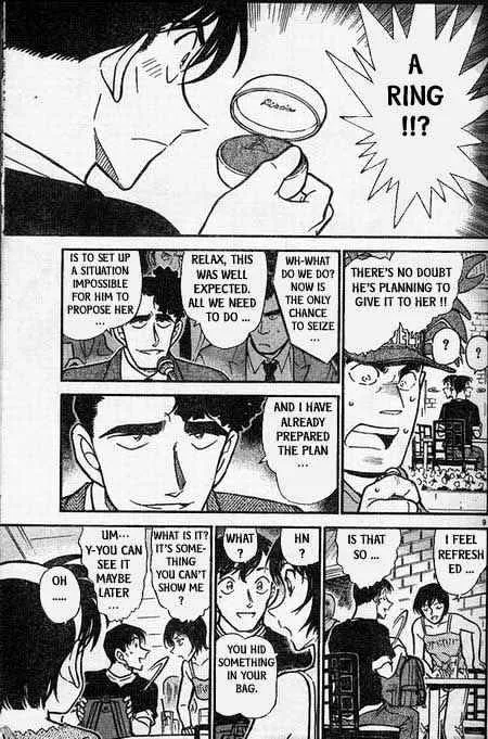 Read Detective Conan chapter 404 image 8 on Lezhin