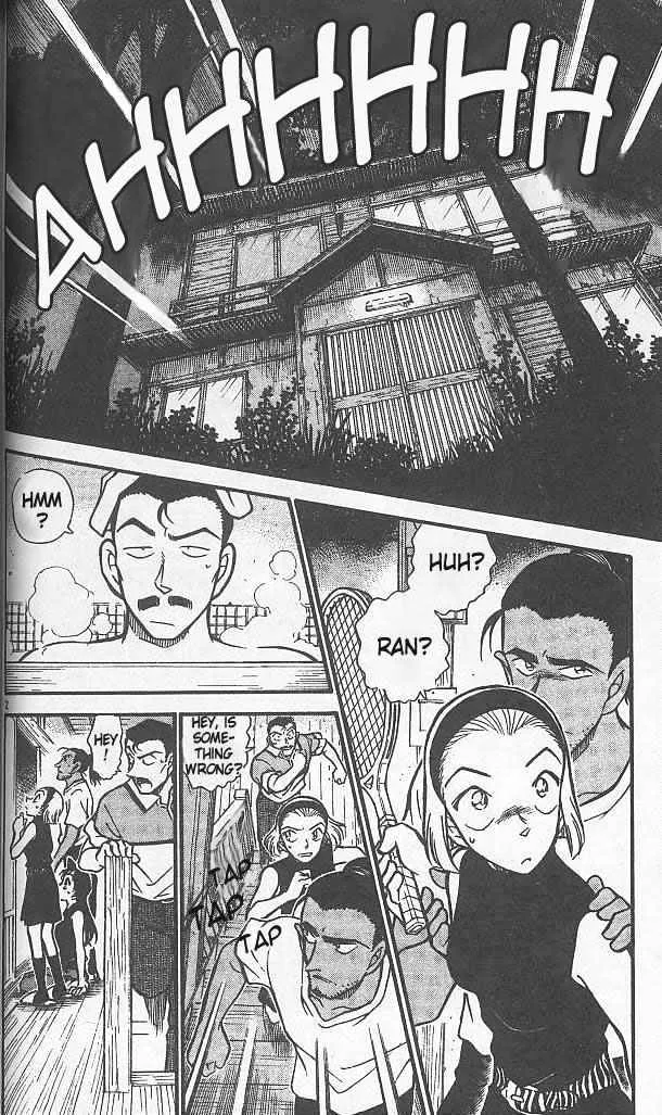 Read Detective Conan chapter 408 image 1 on Lezhin