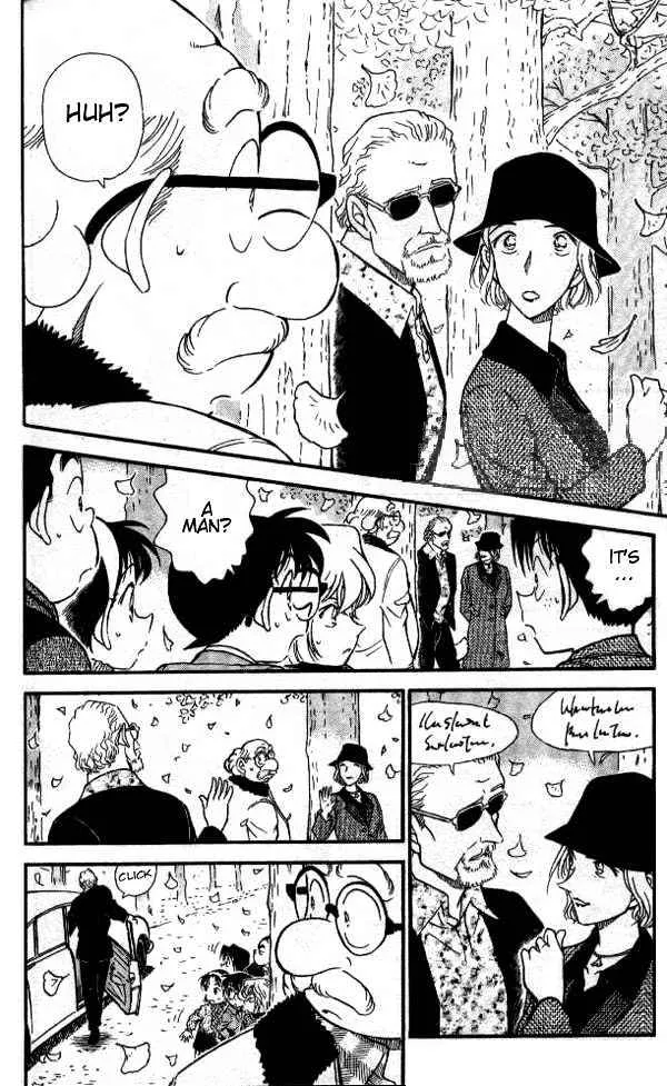 Read Detective Conan chapter 412 image 11 on Lezhin