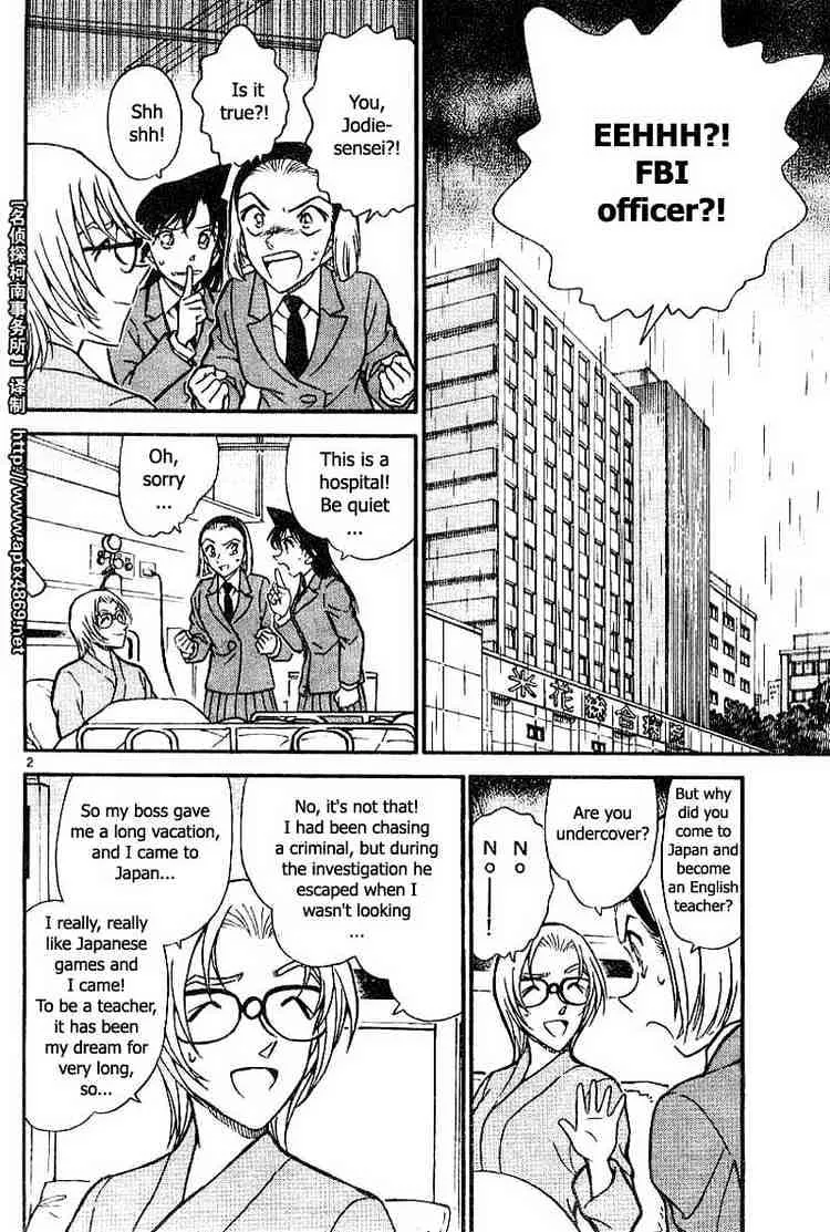 Read Detective Conan chapter 435 image 1 on Lezhin