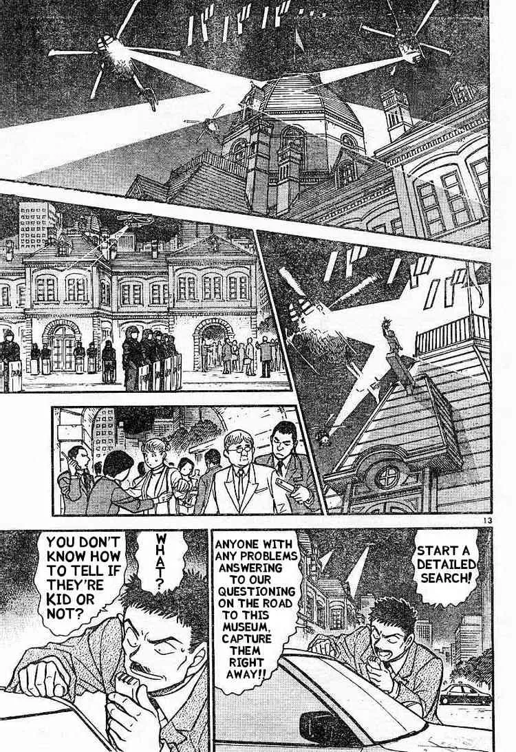 Read Detective Conan chapter 453 image 11 on Lezhin