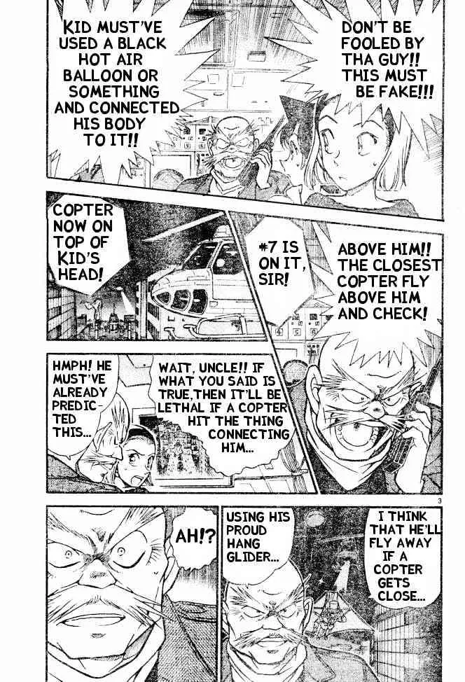 Read Detective Conan chapter 454 image 2 on Lezhin