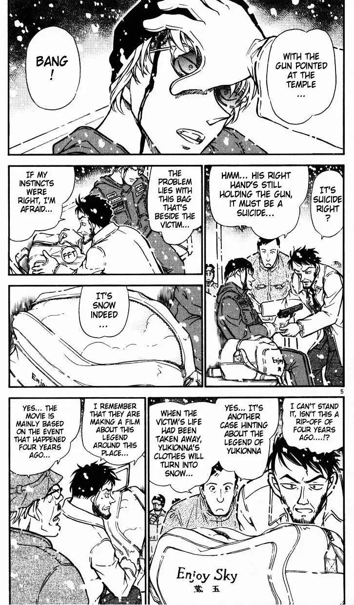 Read Detective Conan chapter 520 image 4 on Lezhin