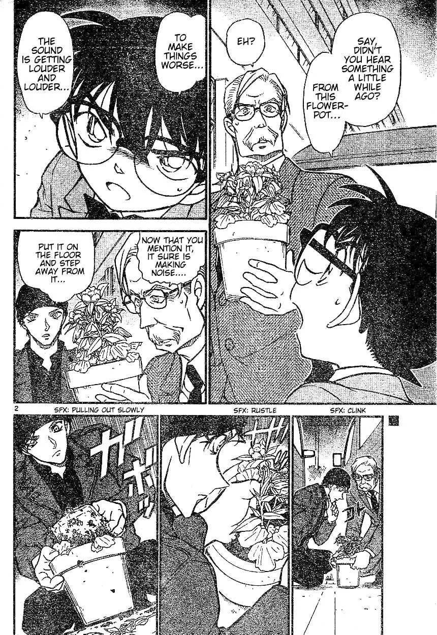 Read Detective Conan chapter 601 image 1 on Lezhin