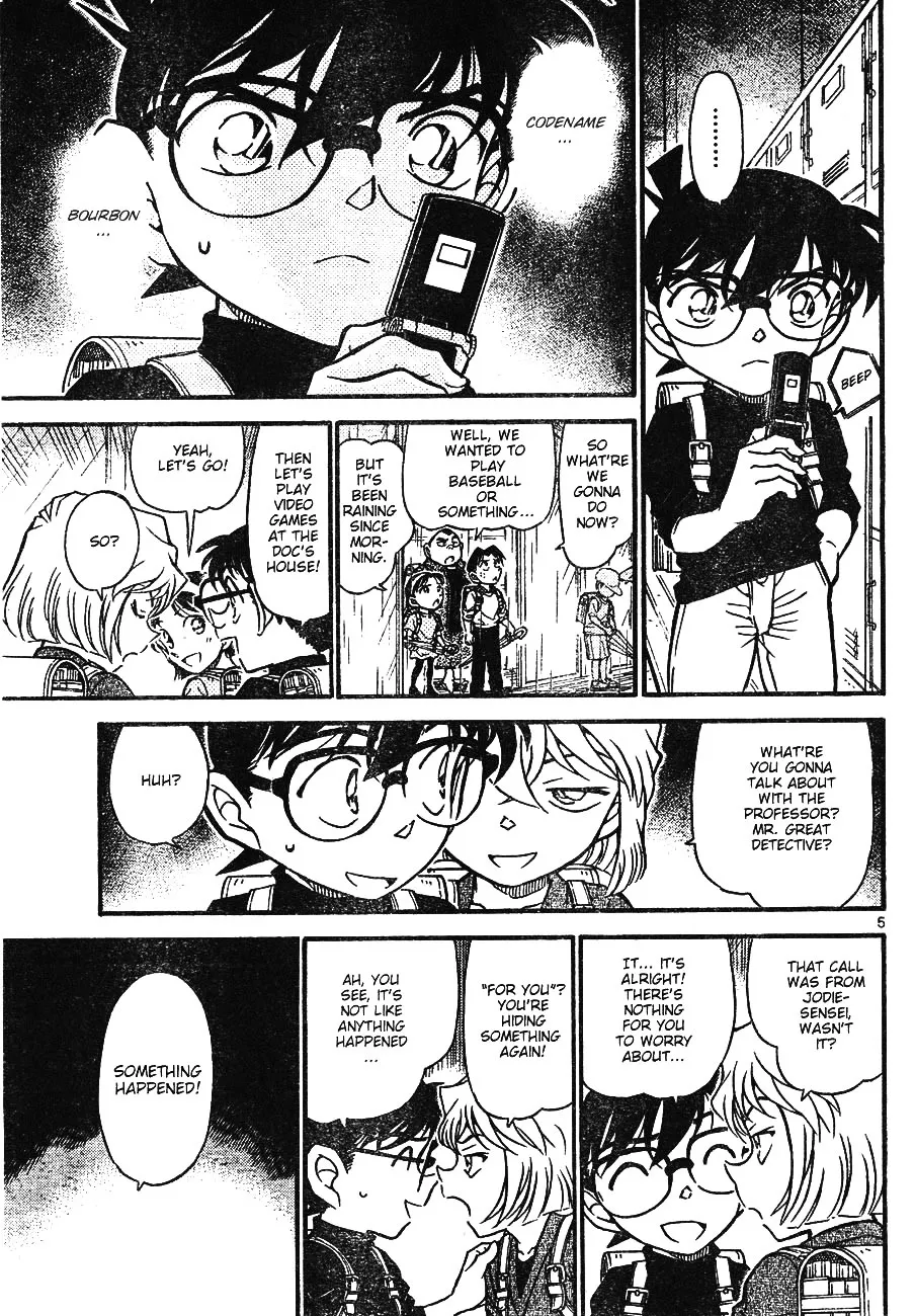 Read Detective Conan chapter 622 image 4 on Lezhin