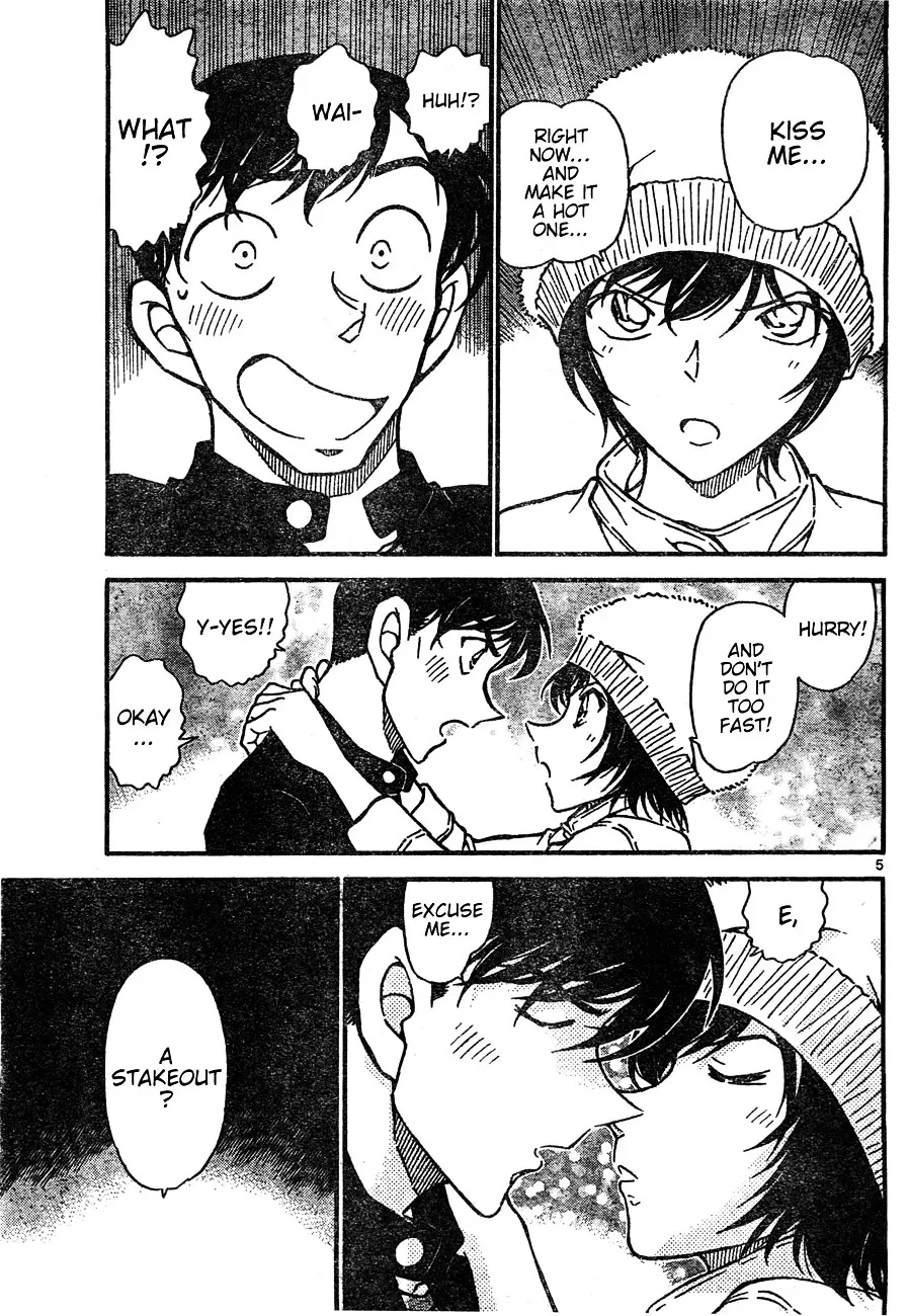 Read Detective Conan chapter 625 image 4 on Lezhin