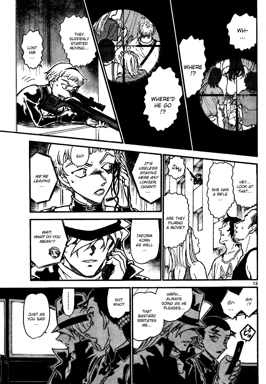 Read Detective Conan chapter 704 image 12 on Lezhin