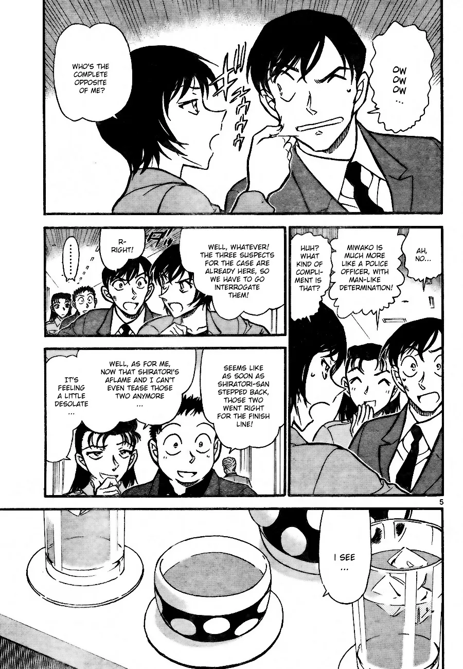 Read Detective Conan chapter 706 image 4 on Lezhin