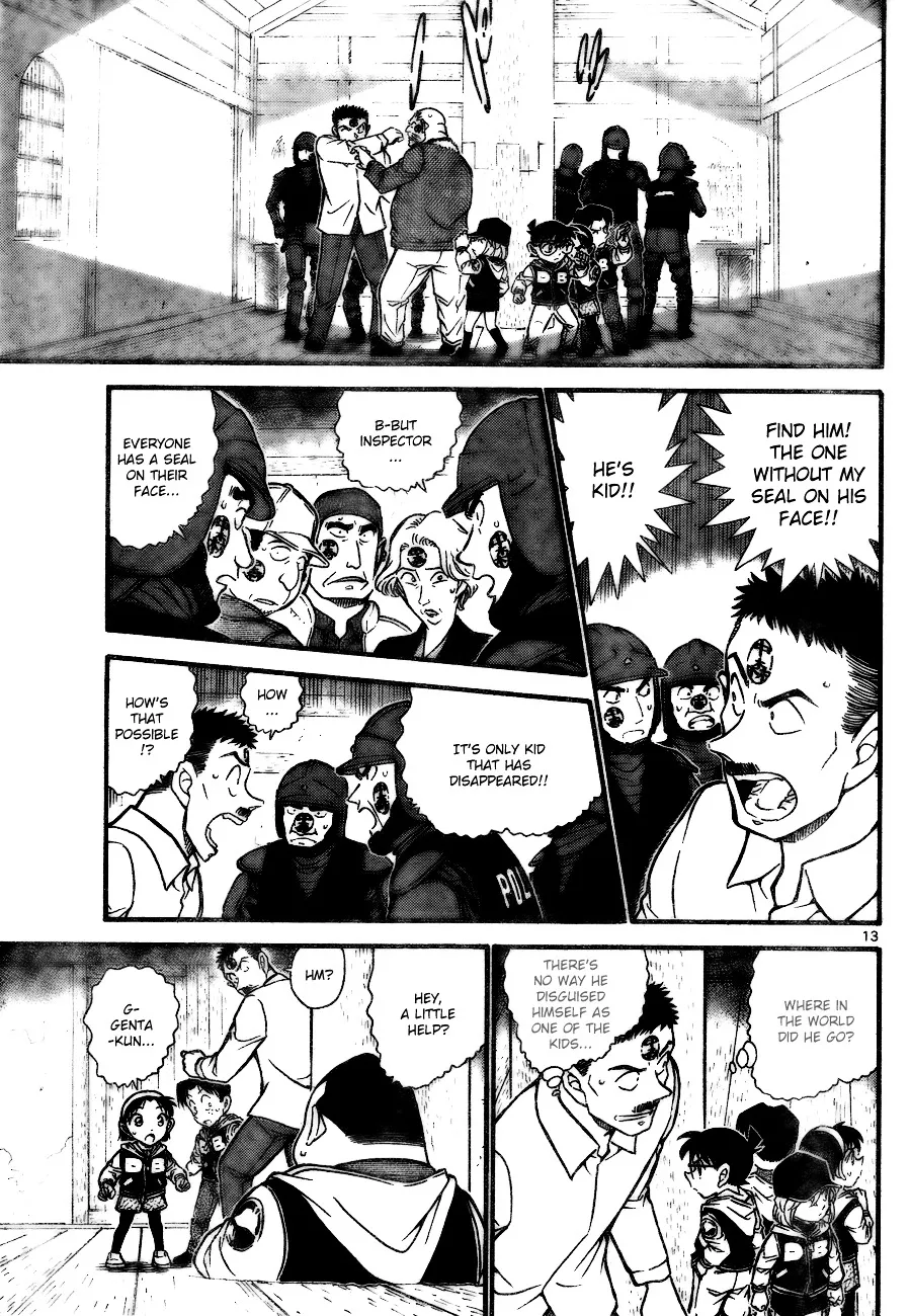 Read Detective Conan chapter 715 image 12 on Lezhin
