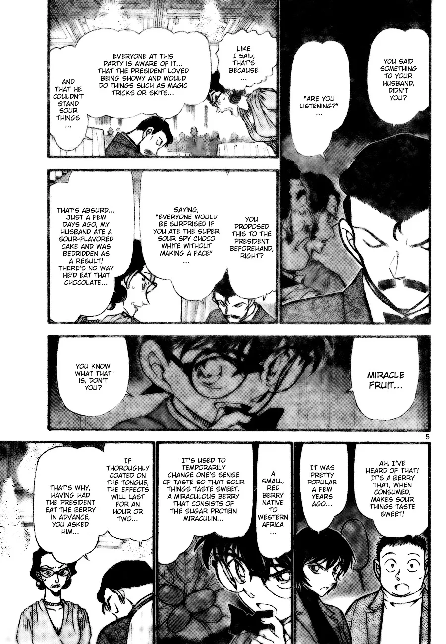Read Detective Conan chapter 727 image 4 on Lezhin