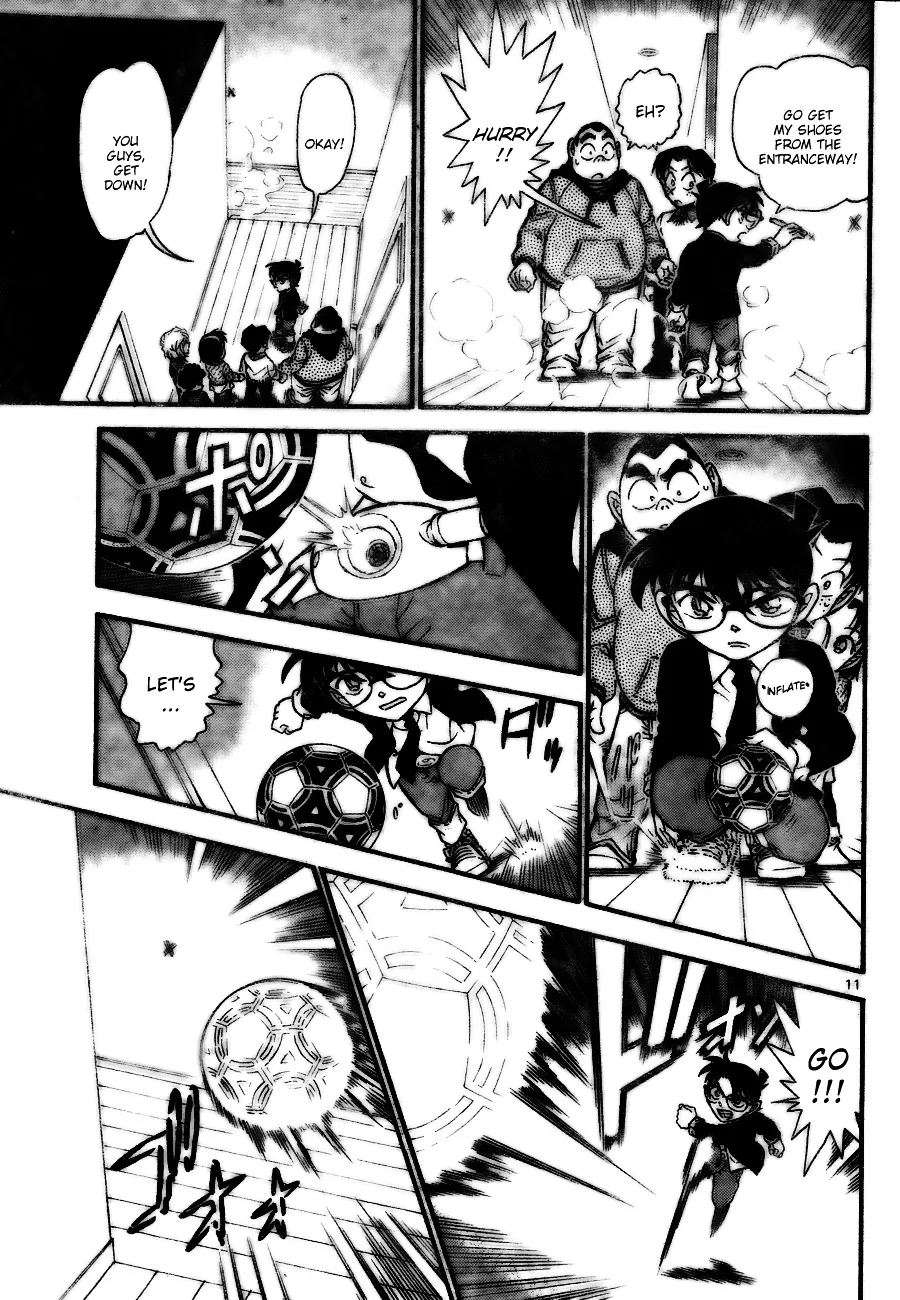 Read Detective Conan chapter 730 image 10 on Lezhin