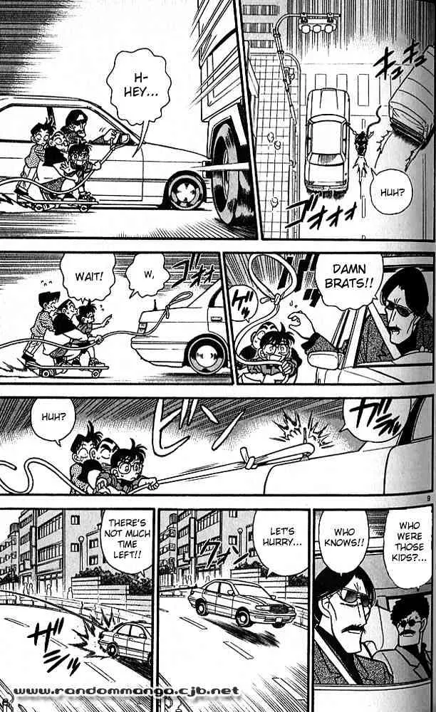 Read Detective Conan chapter 83 image 8 on Lezhin