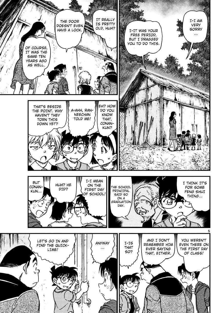 Read Detective Conan chapter 966 image 5 on Lezhin