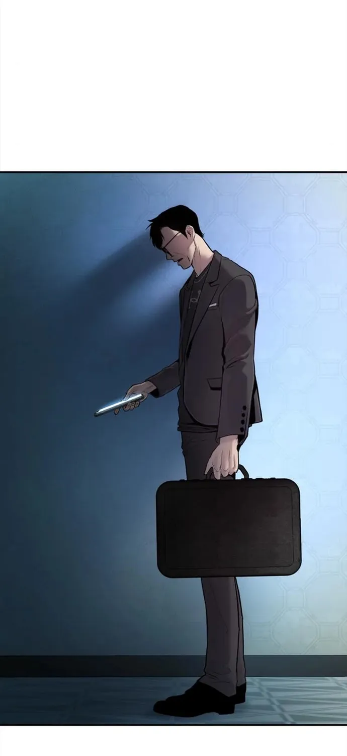 Read Director Kim chapter 3 image 8 on Lezhin