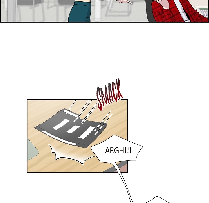 Read Dubious Moon chapter 1 image 33 on Lezhin