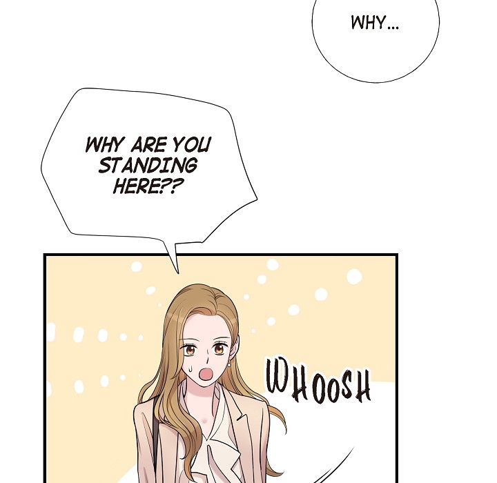 Read Dubious Moon chapter 14 image 8 on Lezhin