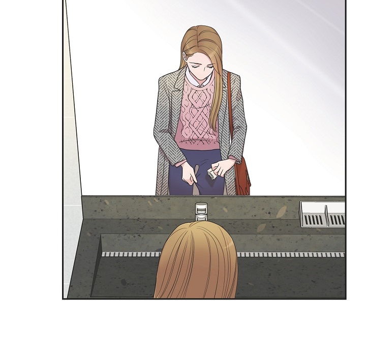 Read Dubious Moon chapter 17 image 15 on Lezhin