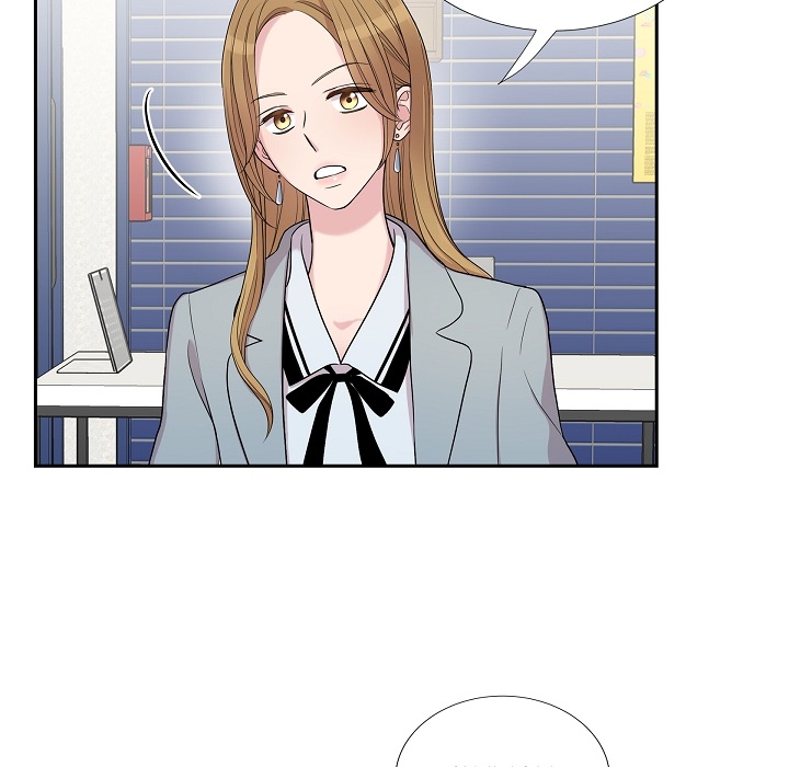 Read Dubious Moon chapter 22 image 4 on Lezhin
