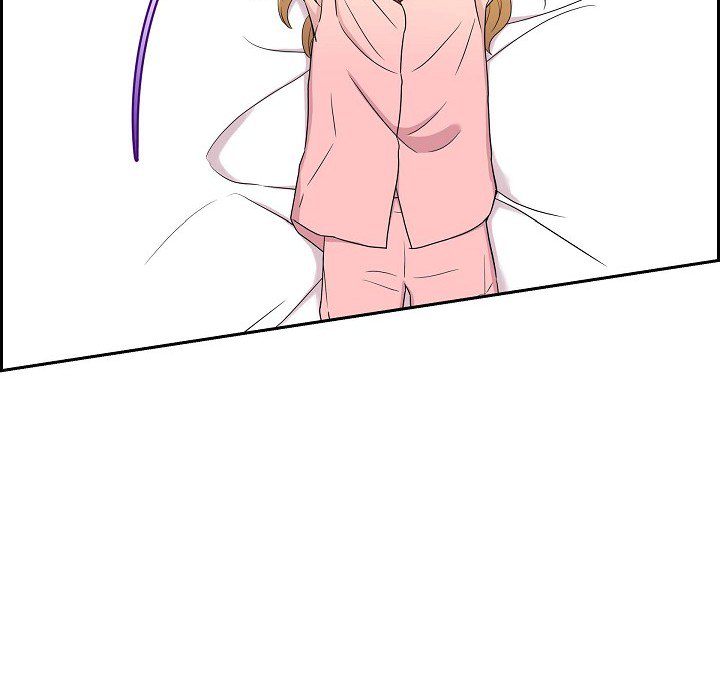 Read Dubious Moon chapter 26 image 10 on Lezhin
