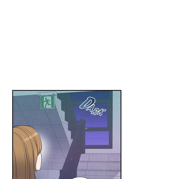 Read Dubious Moon chapter 35 image 32 on Lezhin