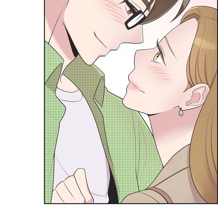 Read Dubious Moon chapter 39 image 51 on Lezhin