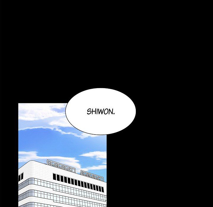 Read Dubious Moon chapter 56 image 11 on Lezhin
