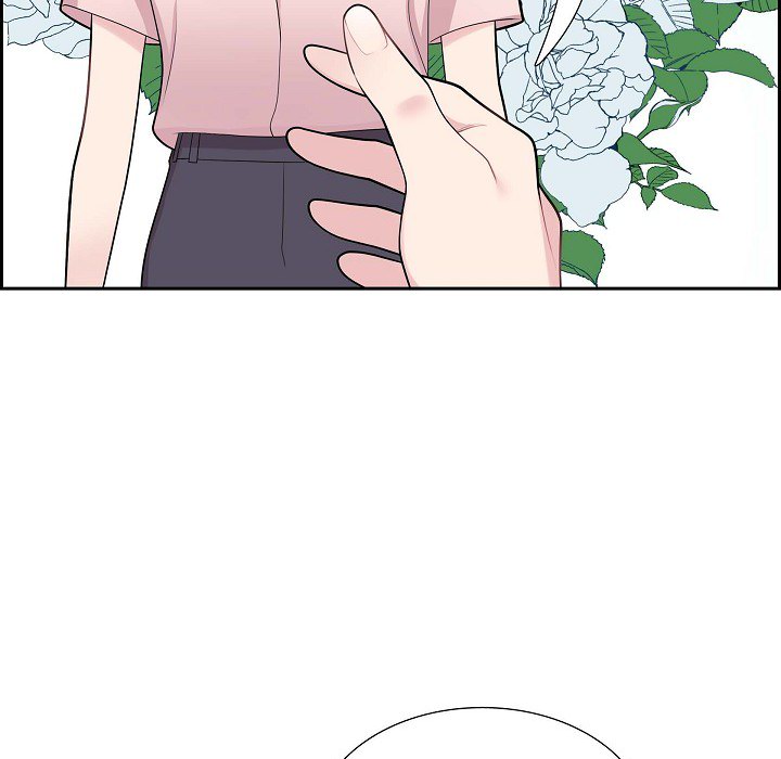 Read Dubious Moon chapter 65 image 37 on Lezhin
