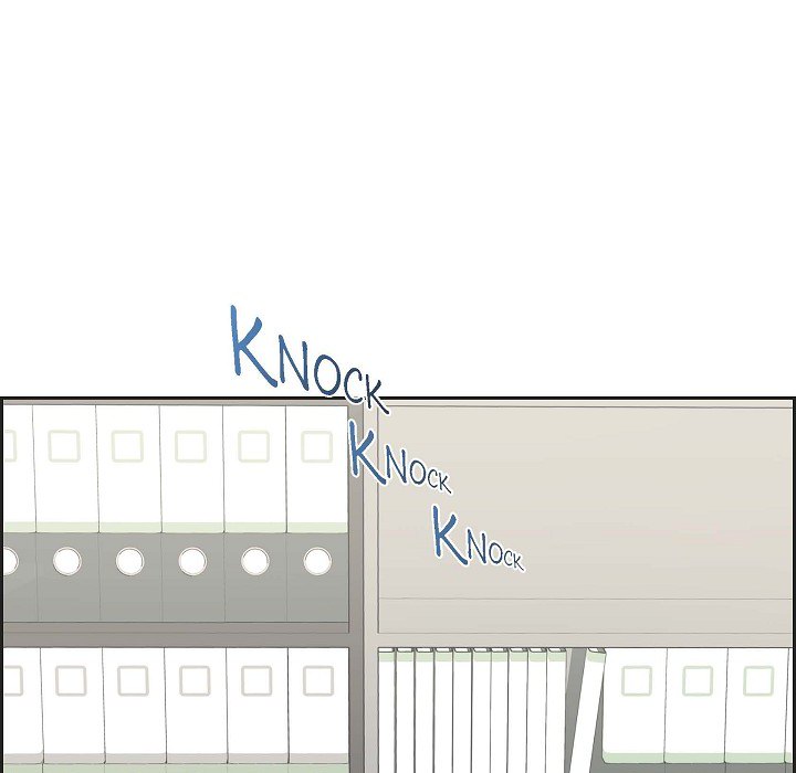 Read Dubious Moon chapter 66 image 15 on Lezhin